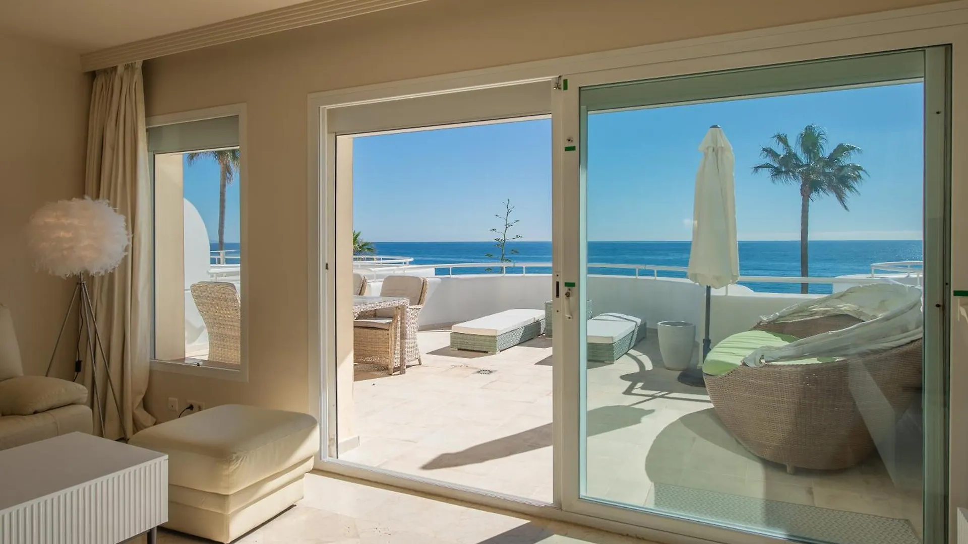 Beach Apartment Sinfonia - 2Br, Pool エステポナ
