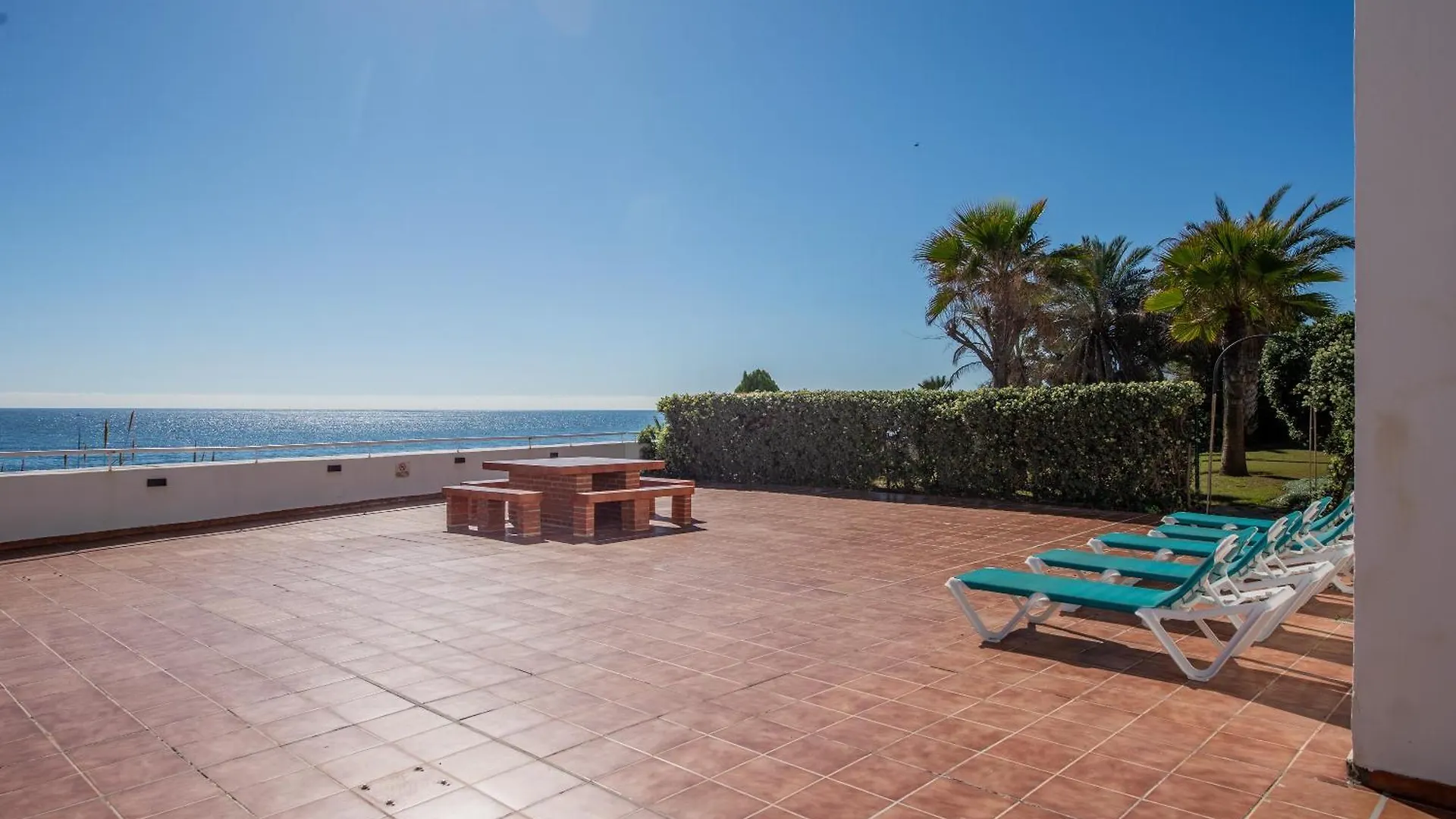 Beach Apartment Sinfonia - 2Br, Pool エステポナ