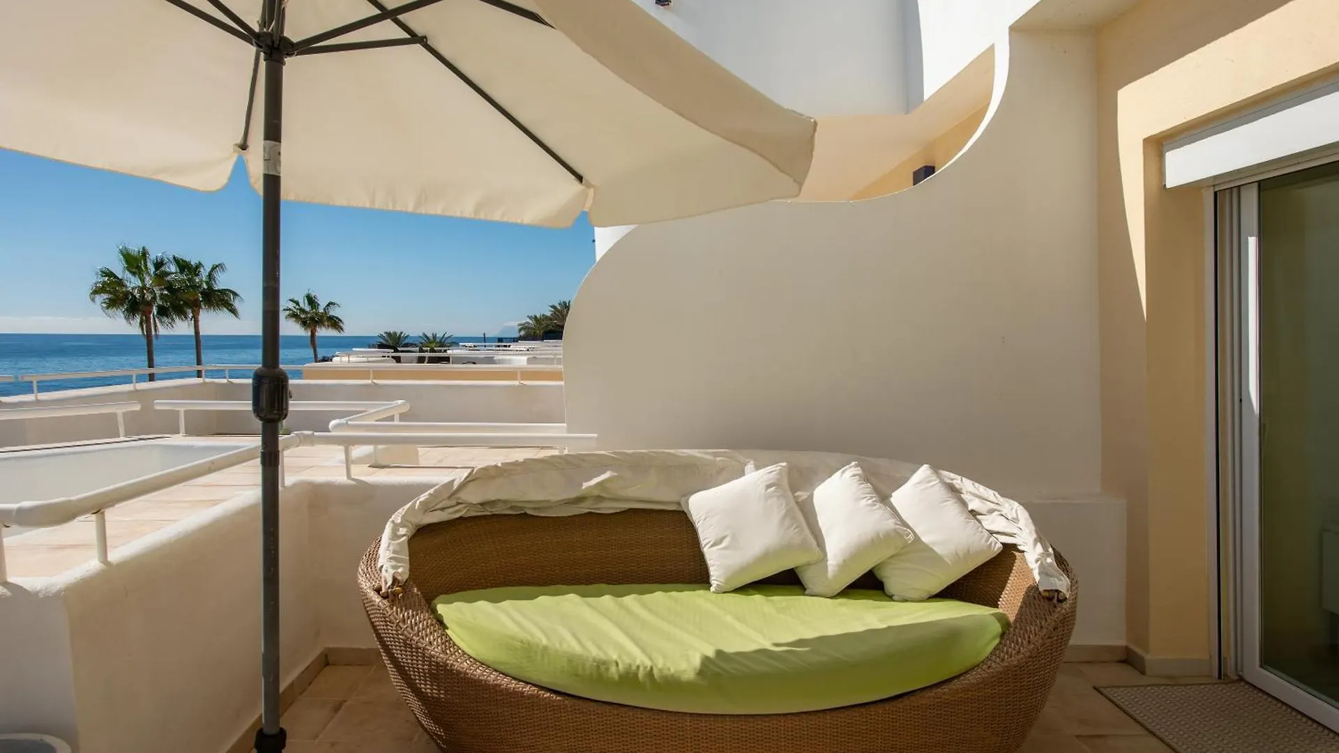 Beach Apartment Sinfonia - 2Br, Pool エステポナ 0*,